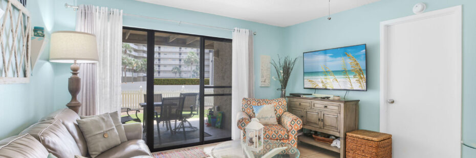 Seaside_Beach_and_Racquet_2102